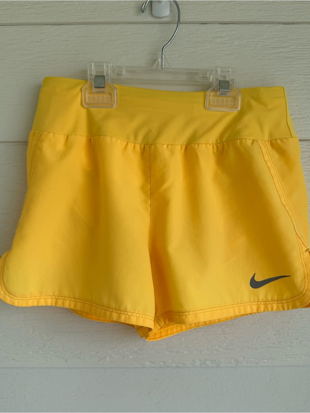 Nike Dri-Fit Women’s Bright Yellow Athletic Running Shorts Size XS